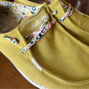 Hey Dude Women's Wendy Zig Zag Size 6